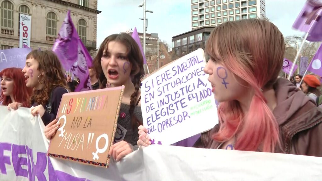 manifestaci&oacute; 8M Dia Internacional de les Dones