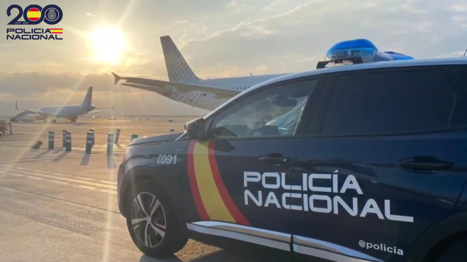 Dos empleats de l'aeroport de Barcelona, detinguts per introduir immigrants il·legalment | Aeroport Josep Tarradellas Barcelona-el Prat, immigració, Policia Nacional