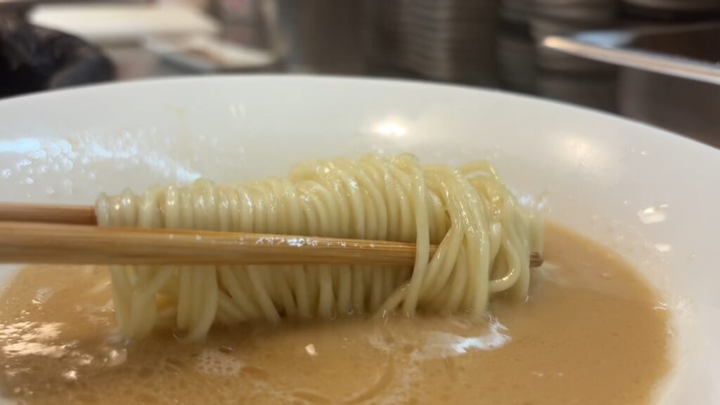 Com es cuina el ramen japonès: tots els detalls d'aquesta recepta nascuda a la Xina | cuina, Ingredients, Receptes