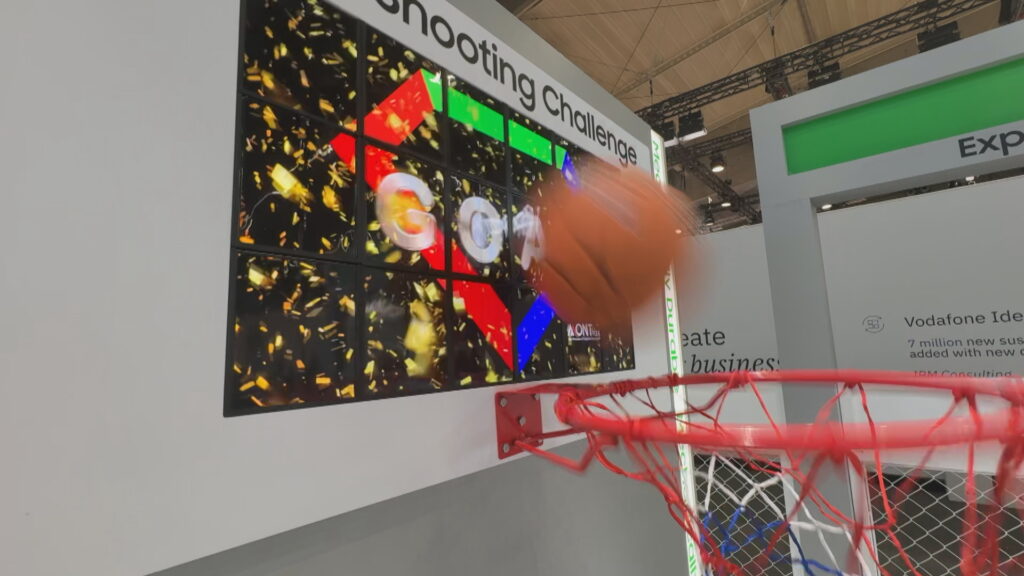 El taulell fet amb pantalles de Samsung