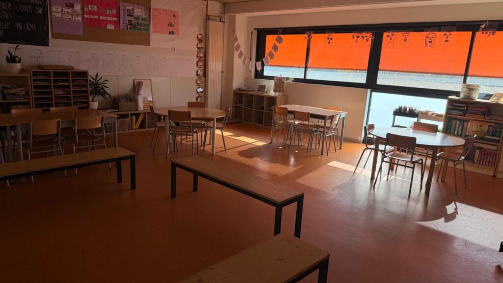 Protestes de metges i docents: els sindicats educatius qualifiquen la vaga d'històrica | Departament d'Educació, Departament de Salut, escoles, instituts, manifestacions a Barcelona, metges, sindicats, vaga