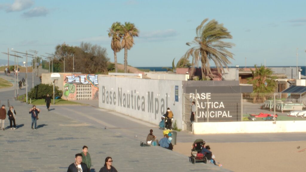 La gestió de la Base Nàutica de la Mar Bella, a la deriva: "Em sento estafada" | Ajuntament de Barcelona, equipaments, platges, platja de la Mar Bella