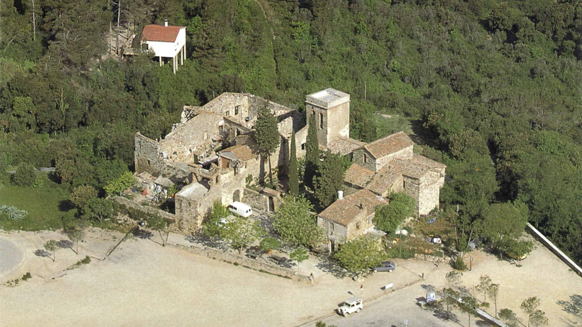 Santa Creu d'Olorda i la llegenda de la bruixa Teia | Collserola, pòdcast, ràdio