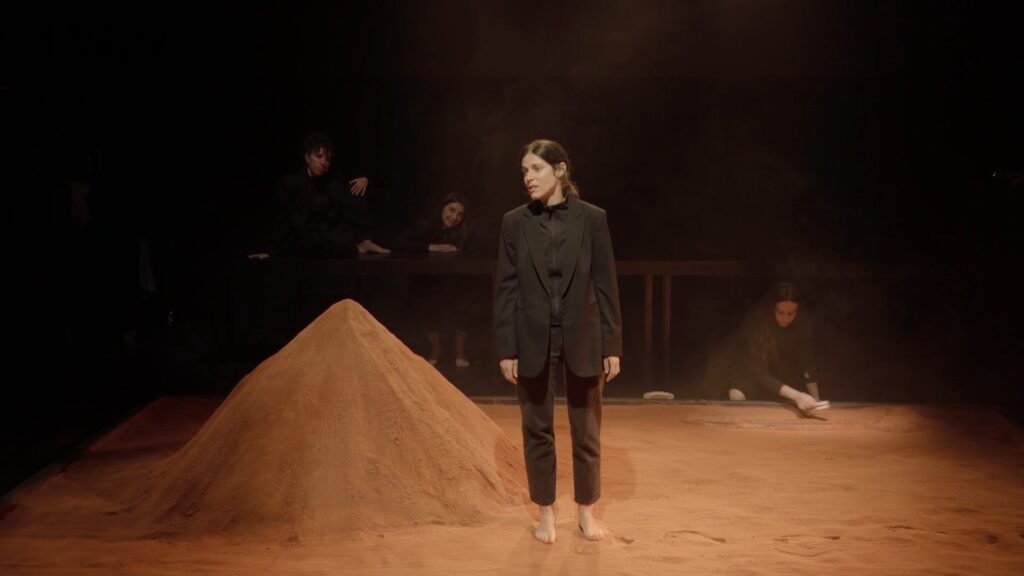 Iria del Rio a 'Dones valentes' al Teatre Lliure