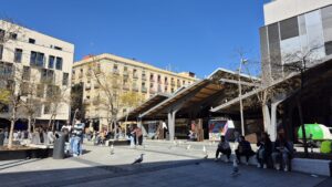 Les parades de la Boqueria aniran a una carpa a la plaça de la Gardunya durant les obres del mercat