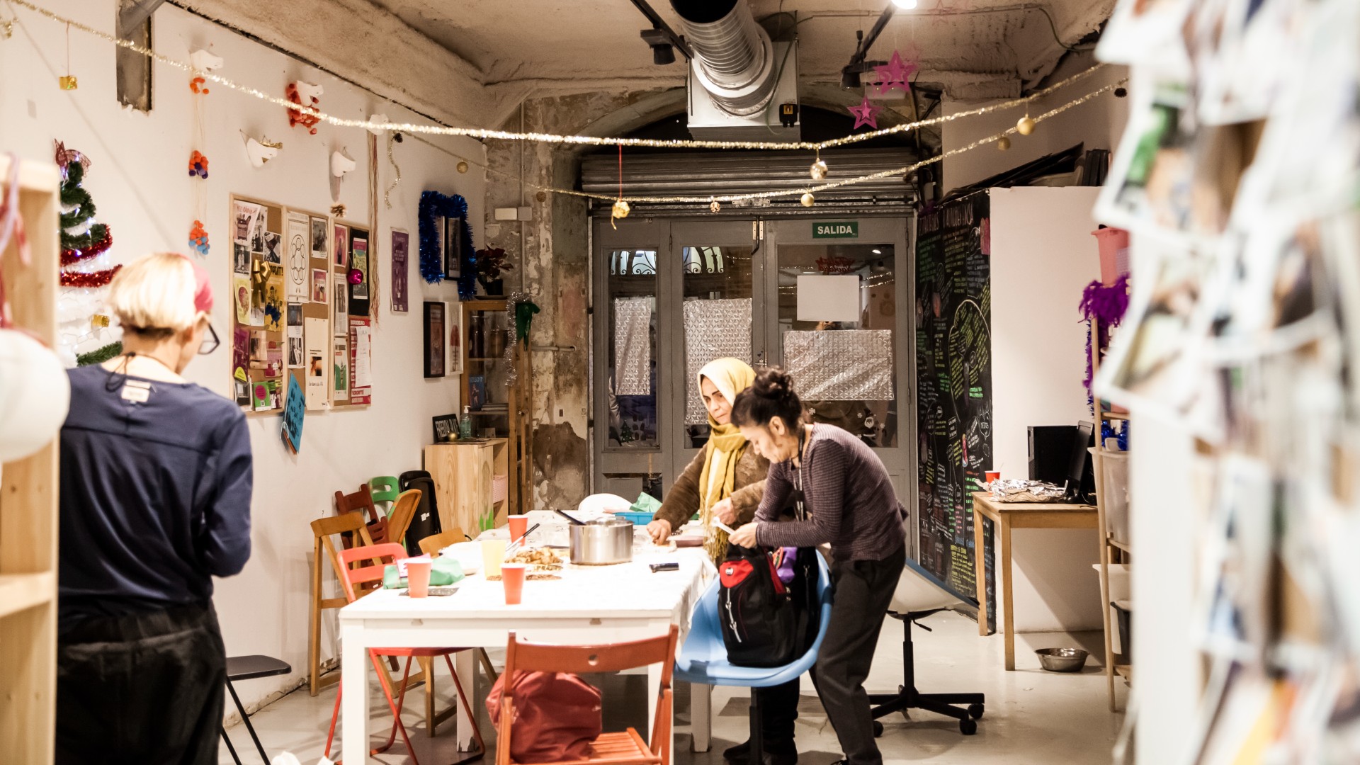 BComú i ERC insten Collboni a comprar el local del servei per a dones Metzineres | droga, ERC, exclusió social, feminisme, Jaume Collboni, violència masclista