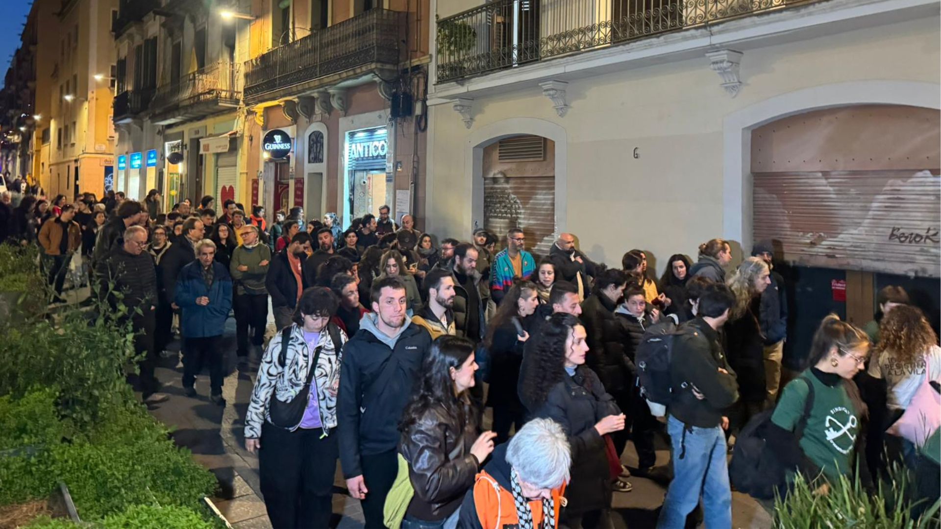 Nova crida a la mobilització per aturar el desnonament del bloc de Sant Agustí