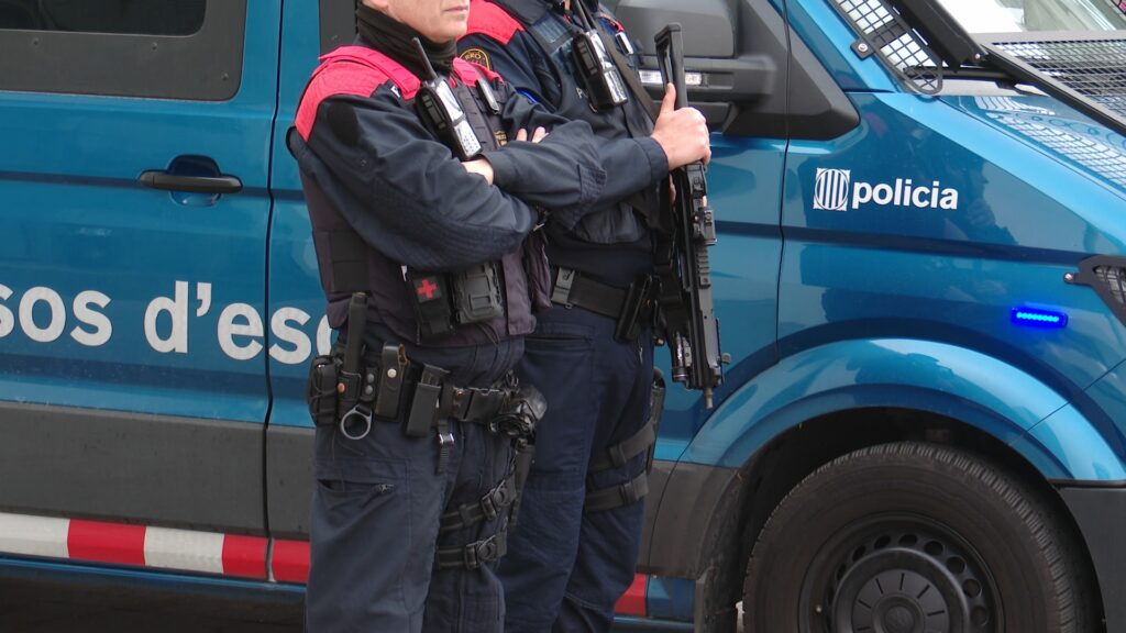 Els Mossos vinculen el tiroteig del Born a un enfrontament entre bandes dedicades al narcotràfic | droga, Mossos d'Esquadra, tiroteig a Barcelona