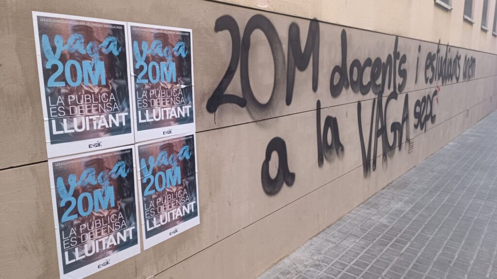 Protestes de metges i docents: els sindicats educatius qualifiquen la vaga d'històrica | Departament d'Educació, Departament de Salut, escoles, instituts, manifestacions a Barcelona, metges, sindicats, vaga