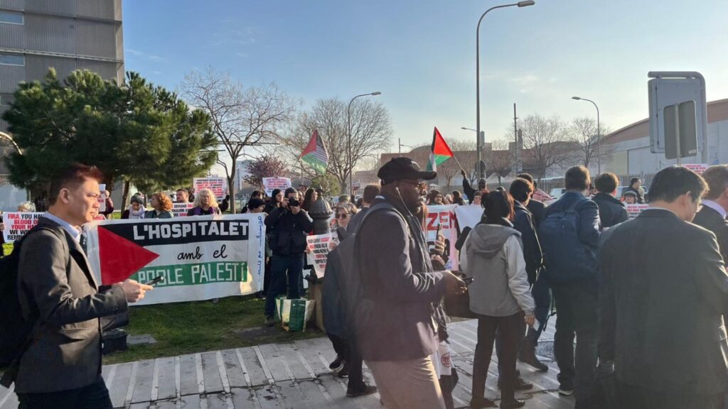 Protesta al Mobile World Congress contra la presència de països que "vulneren drets humans" | manifestacions a Barcelona, Mobile World Congress, Palestina