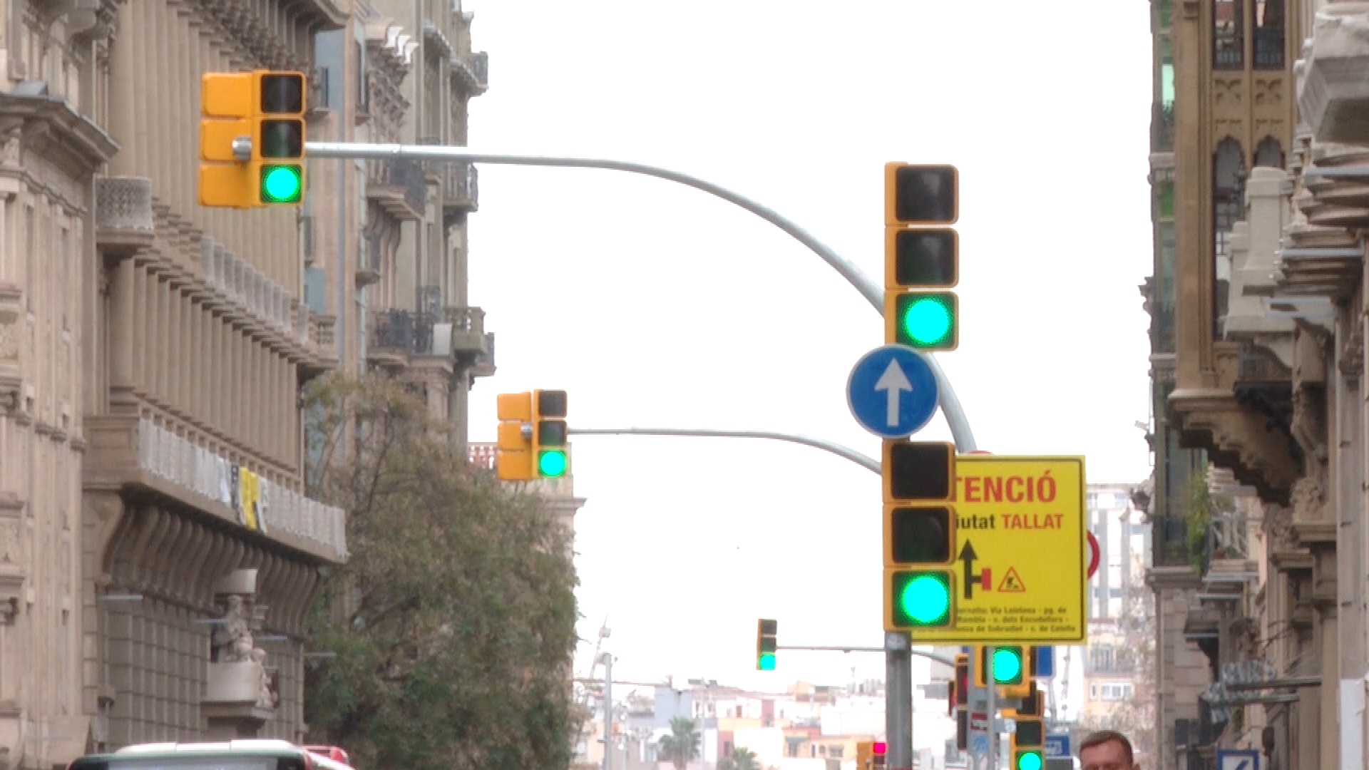 Adjudicat el nou contracte per al manteniment dels gairebé 40.000 semàfors de la ciutat | Ajuntament de Barcelona, Barcelona, carrers, obres, seguretat viària, trànsit