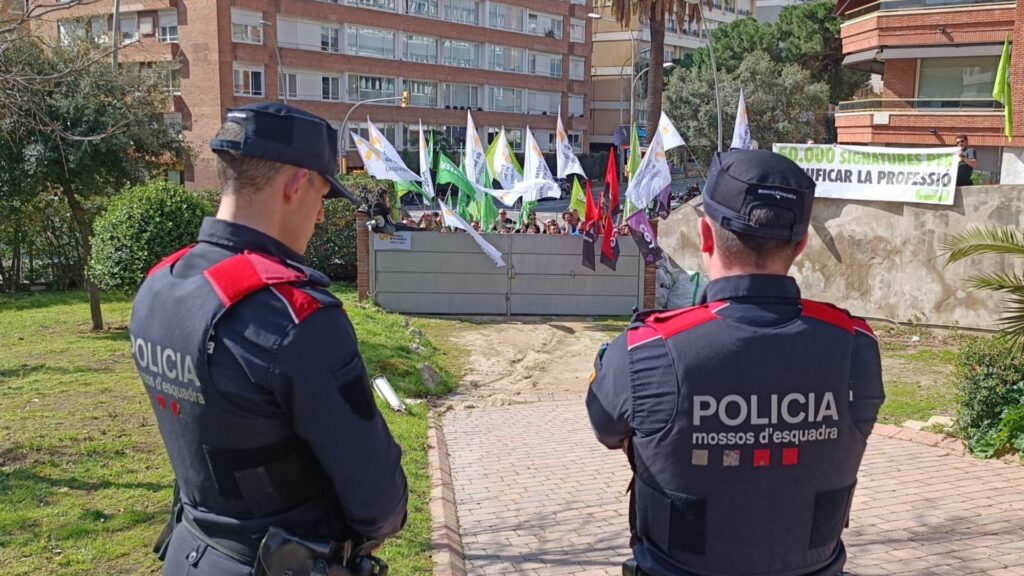 protesta sindicats educaci&oacute;