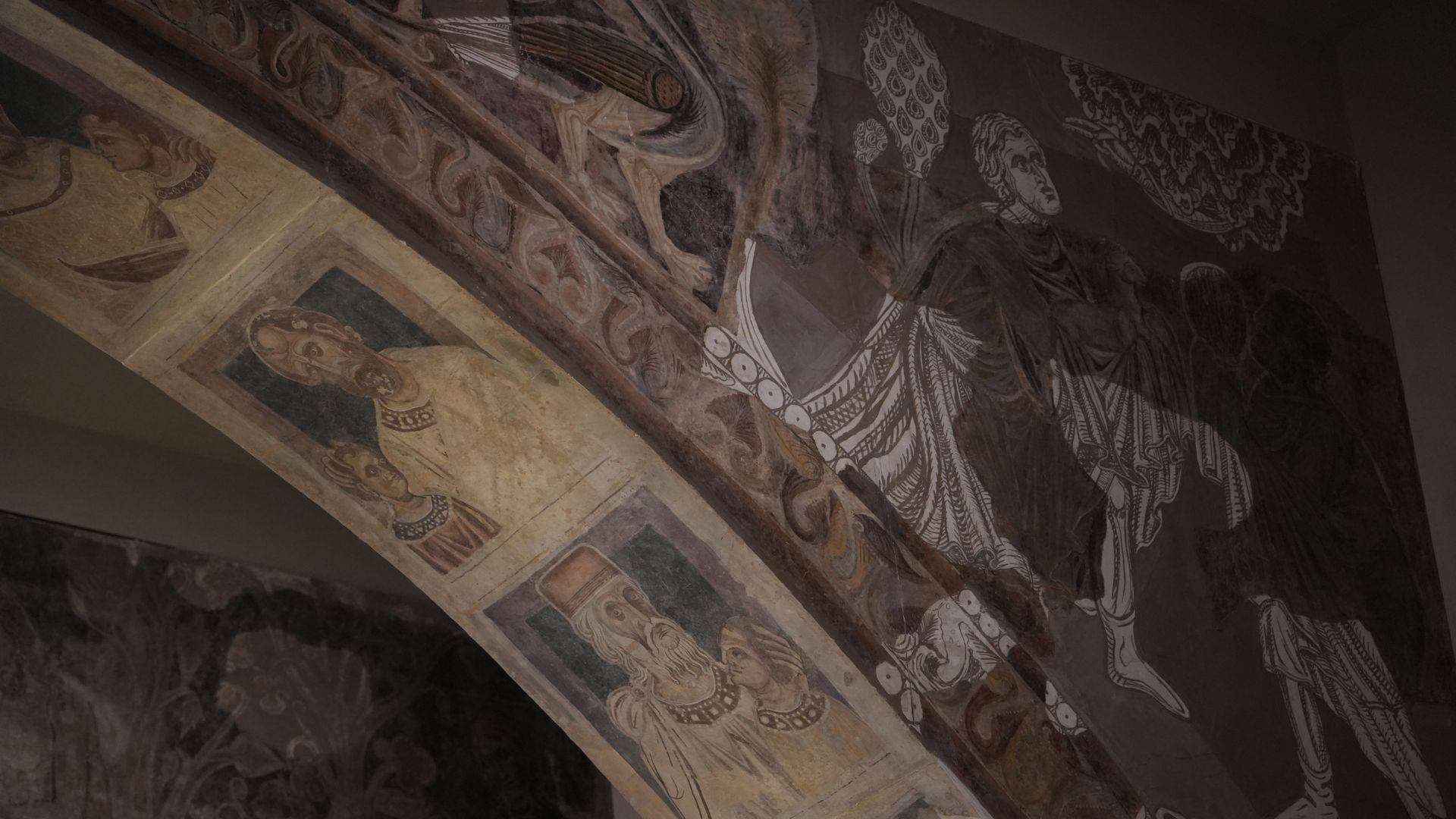 El MNAC demana la suspensió dels terminis de trasllat dels murals de Sixena | MNAC, pintura