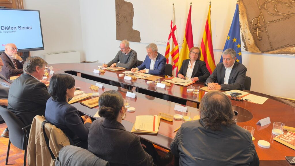 Barcelona activa mesures extraordinàries per valor de 23 M€ davant la crisi de l'Orient Mitjà | crisi econòmica, promoció econòmica