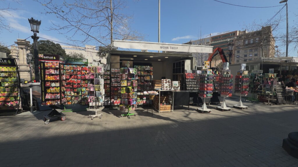 La Rambla es renova i les floristes es mouen: comença el trasllat a la plaça Catalunya | Ajuntament de Barcelona, floristes, rambla de Catalunya