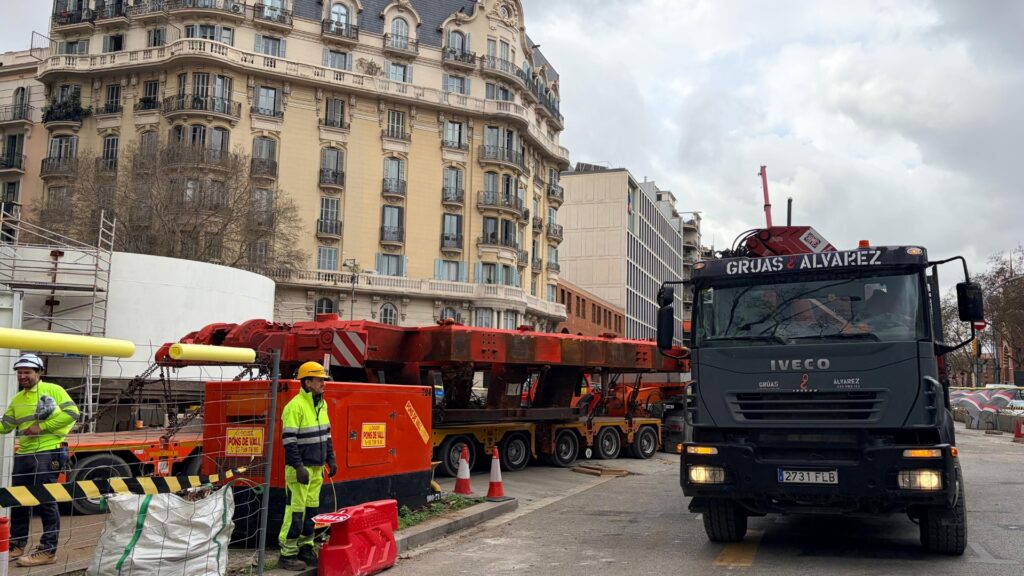 pe&ccedil;a tall tuneladora L8 pou Gran Via