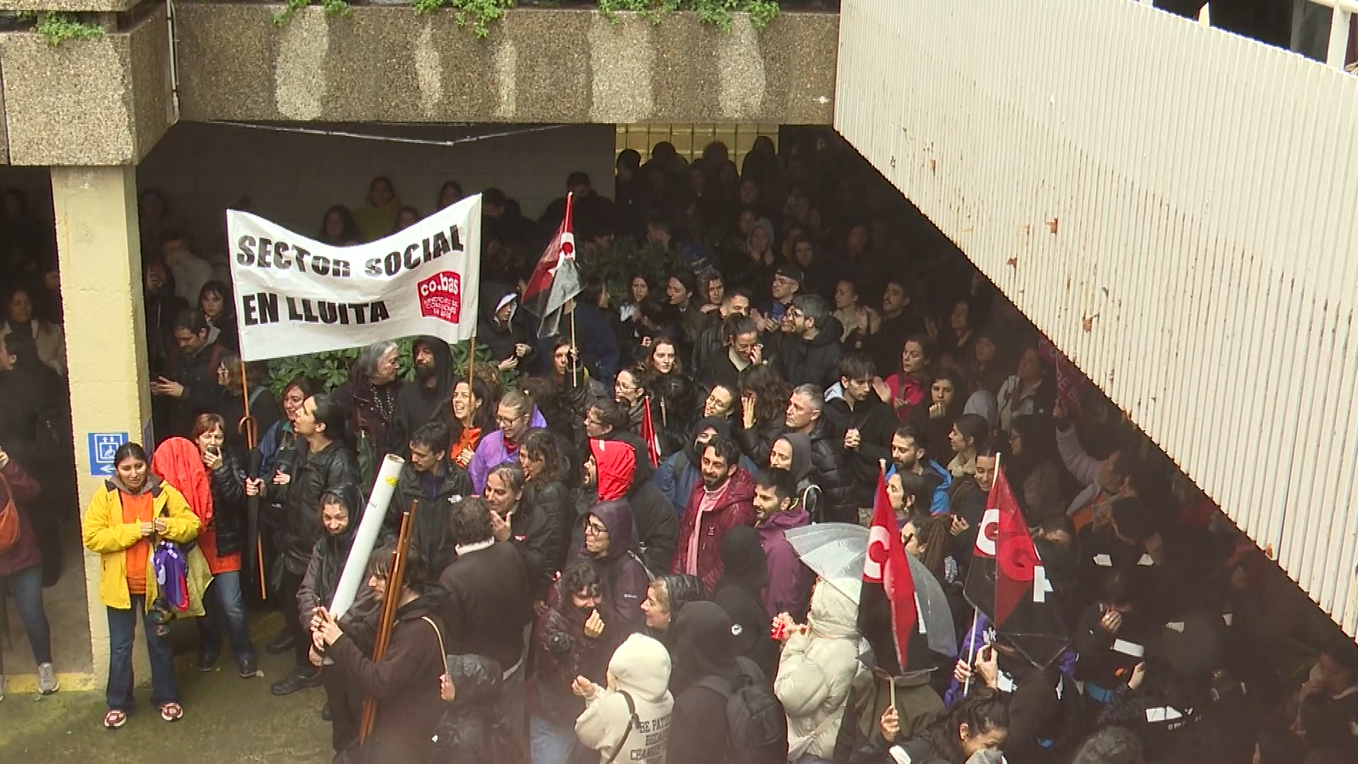 Los trabajadores del sector social, en huelga, se manifiestan para reclamar mejoras laborales | CCOO, manifestaciones en Barcelona, sindicato, trabajadores, UGT
