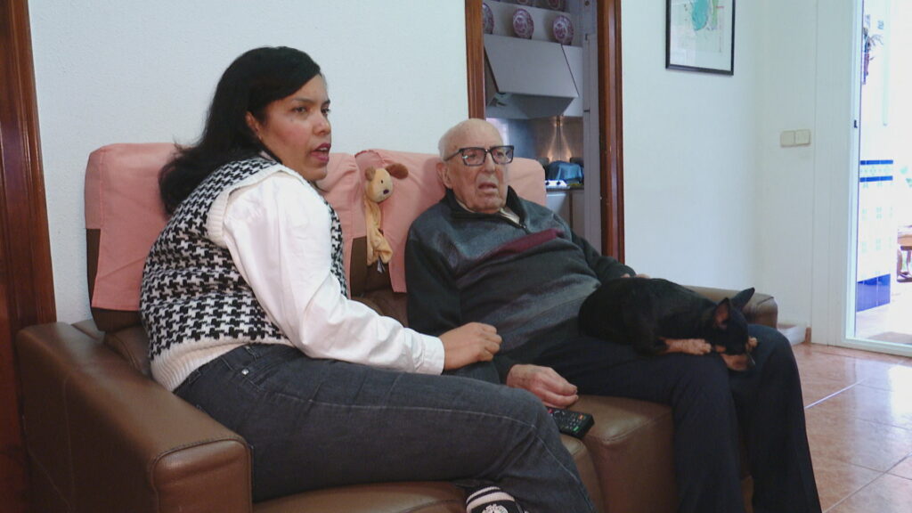 El programa "Viure i Conviure", soluci&oacute; contra la soledat i la manca d'habitatge