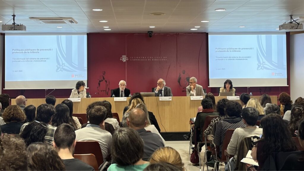La Generalitat es planteja una "teràpia intensiva" per no separar els menors de les seves famílies | famílies, Generalitat de Catalunya, infància, menors