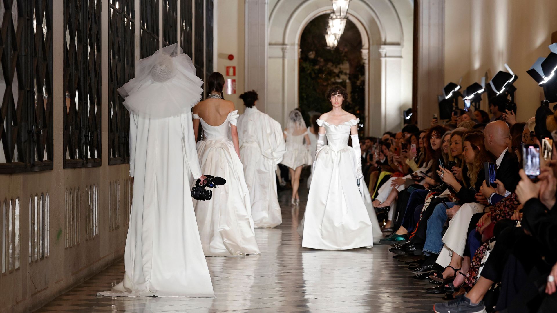 La nova edició de la Barcelona Bridal Week posa el focus en la projecció internacional | desfilades, moda