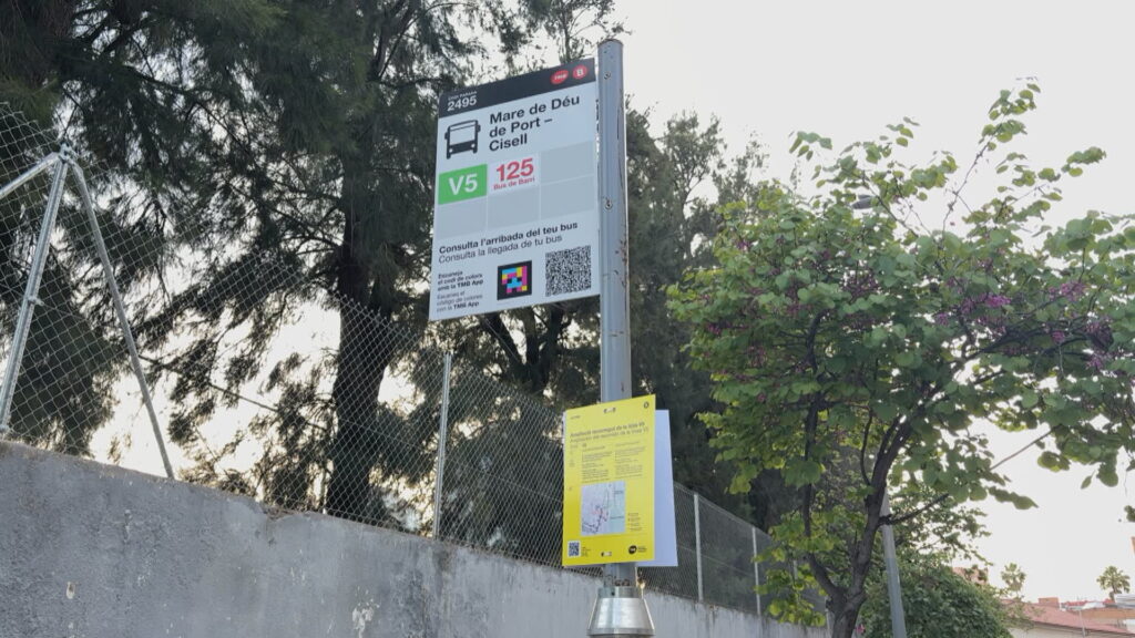 Els veïns de la Marina de Port se senten oblidats amb el nou traçat del V5: "Ens deixen sense bus" | autobús, Barris, queixes veïnals, TMB