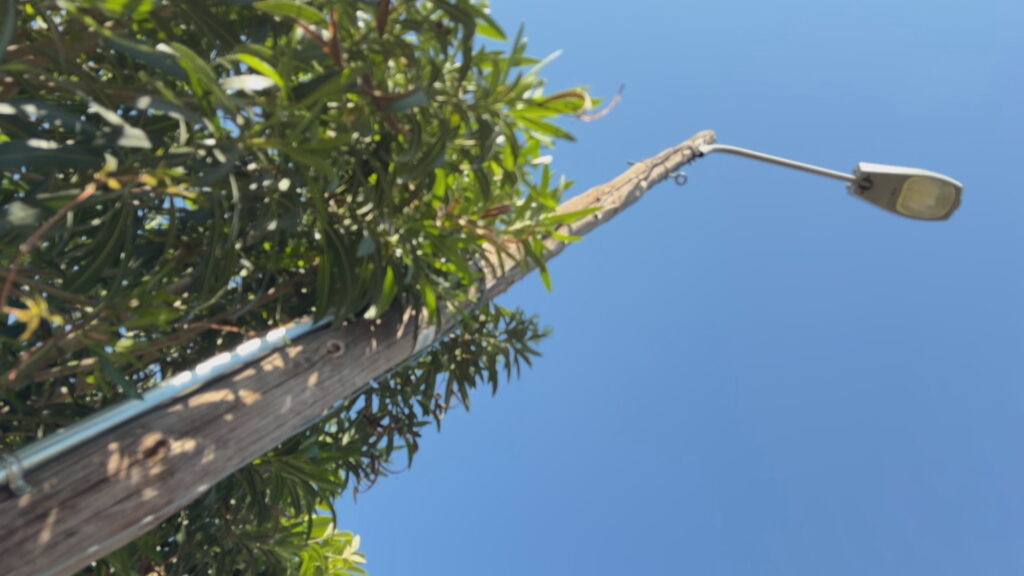 Torre Baró avança en el soterrament de cablejat aeri per evitar robatoris de coure | Barris, Endesa, enllumenat, llum, obres