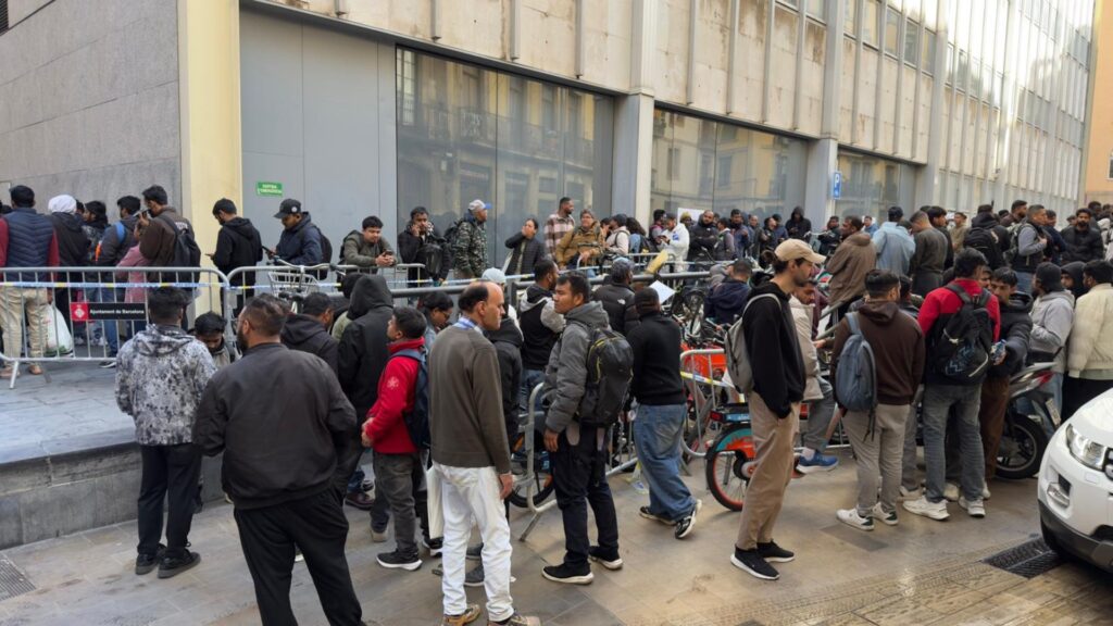 cues migrants