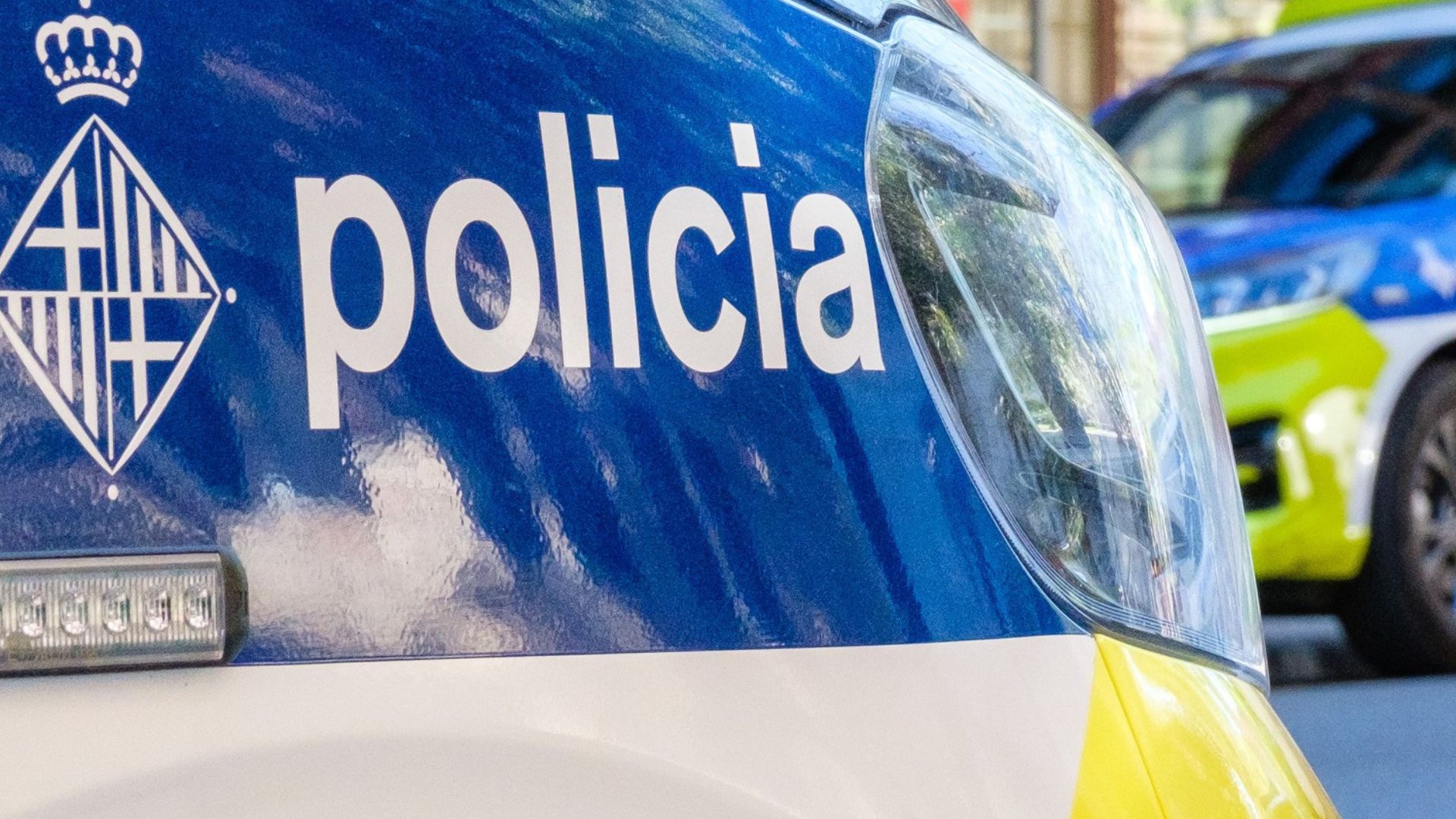 Fereixen una vianant mentre robaven cablejat en una finca de l'Eixample | detencions, Guàrdia Urbana, robatoris