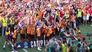 El Sant Andreu és de Primera RFEF: victòria, campionat i ascens en un dia històric al Narcís Sala