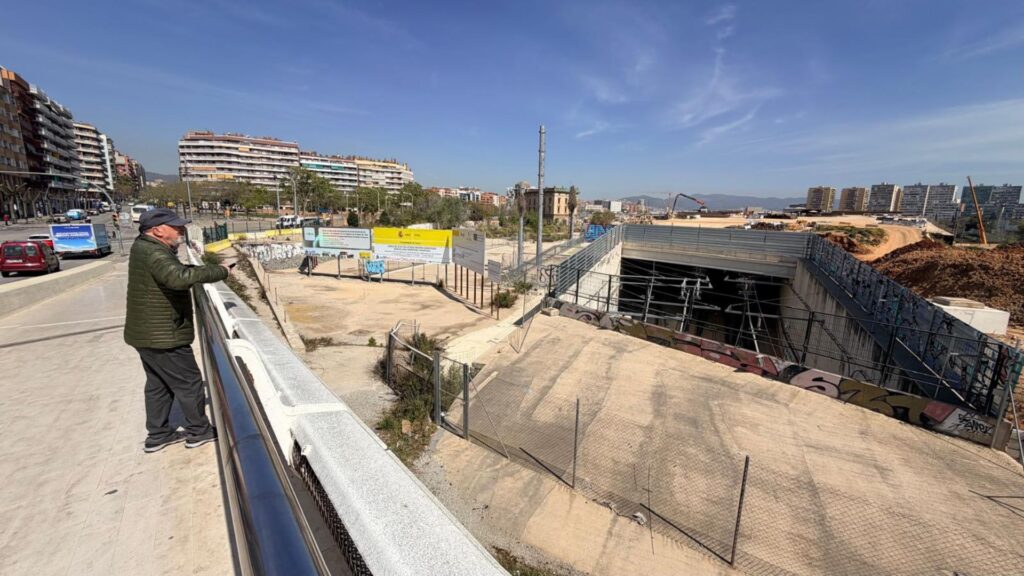 Barcelona contractarà vigilància privada en 20 solars de Sant Andreu per evitar-hi assentaments | Ajuntament de Barcelona, assentaments, estació de la Sagrera, Guàrdia Urbana
