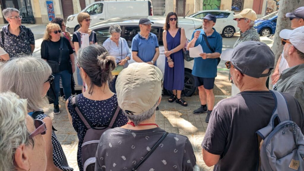 Ruta reivindicativa per reclamar habitatge públic al Poblenou | habitatge públic, protestes, queixes veïnals