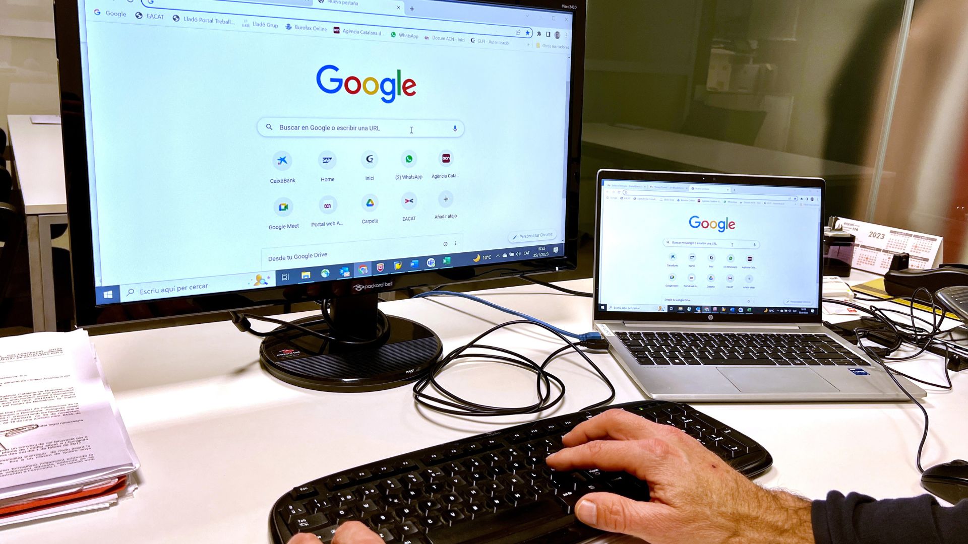 Organitzacions de consumidors denuncien Meta, TikTok i Google per "desprotecció" davant les estafes | consumidors, estafes, xarxes socials