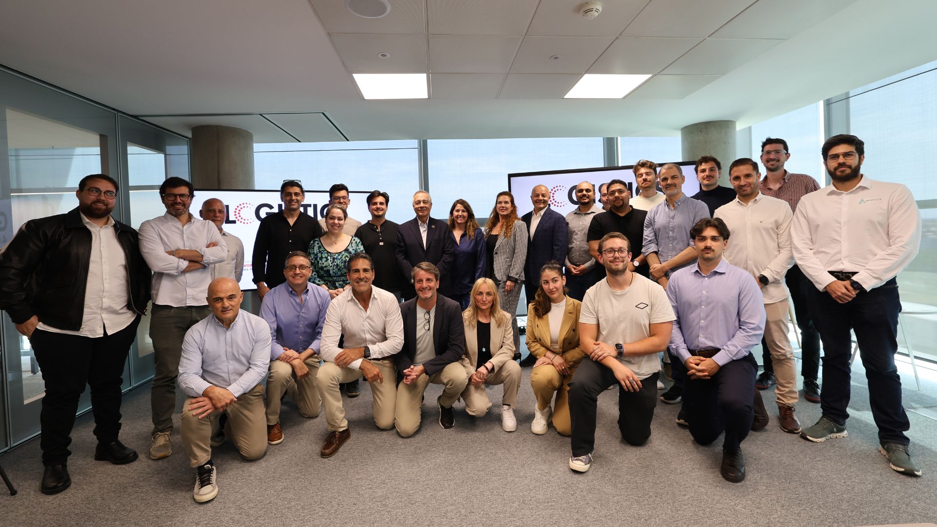 La incubadora de la Zona Franca incorpora 19 "start-ups" de logística | emprenedors, empresa