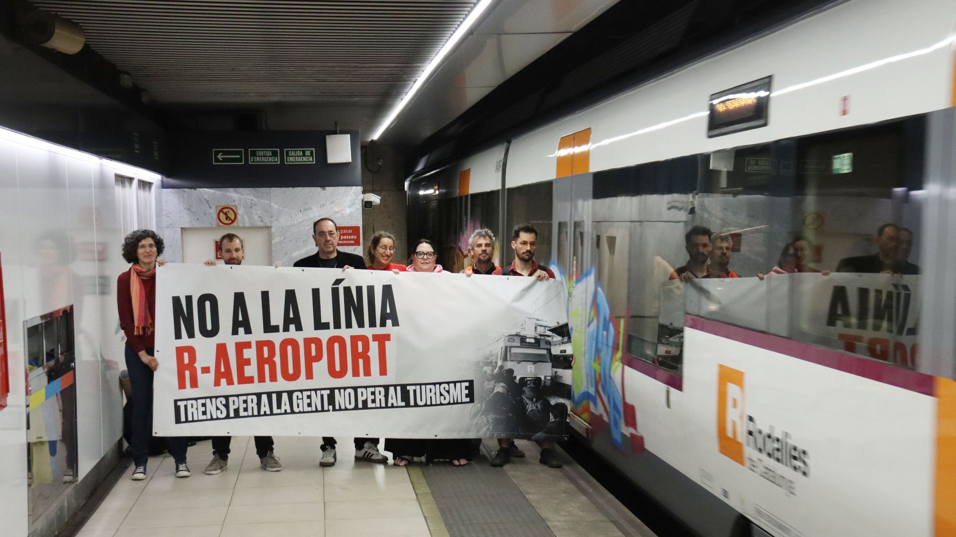 protesta contra línia R-Aeroport