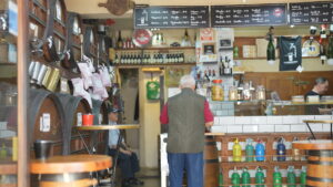 La Bodegueta d’en Miquel de Nou Barris: “Ni truita, ni braves ni peixet fregit”