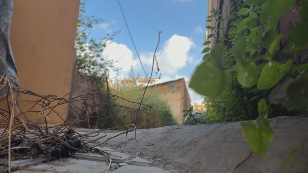 Ruta pels noms, plaques i curiositats urbanes de Sants, Hostafrancs i la Bordeta | carrers, via pública