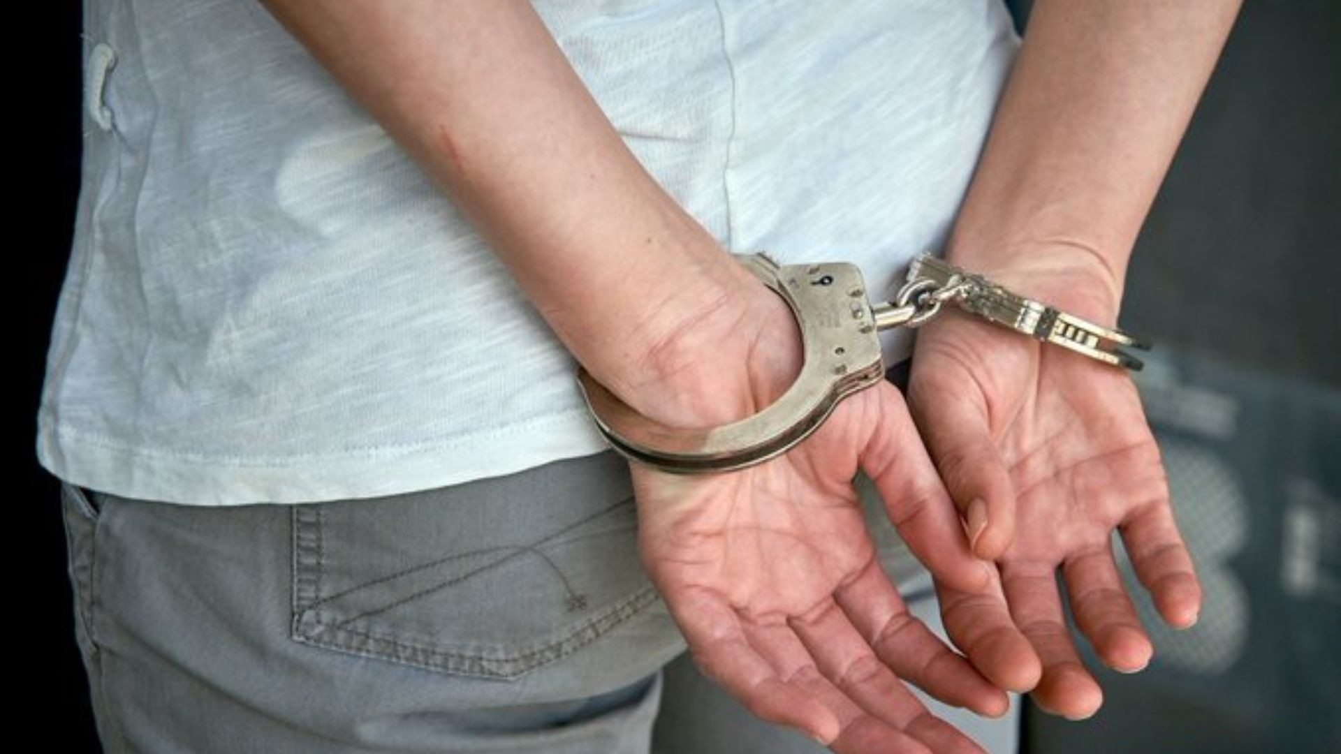 detencio manilles
