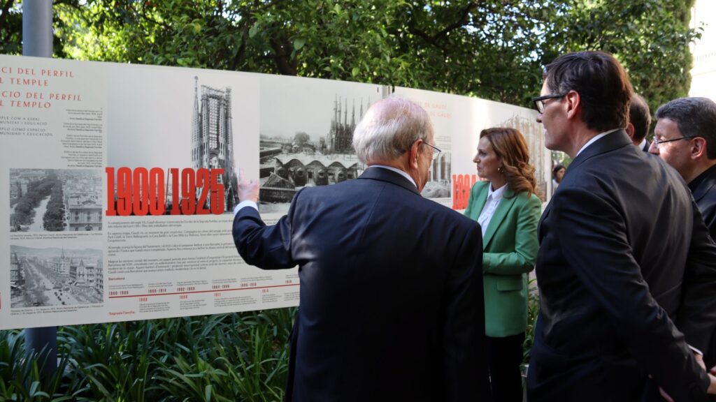 La Sagrada Família i Barcelona celebren 144 anys de camí juntes al Palau Robert | exposició, Palau Robert, Sagrada Família