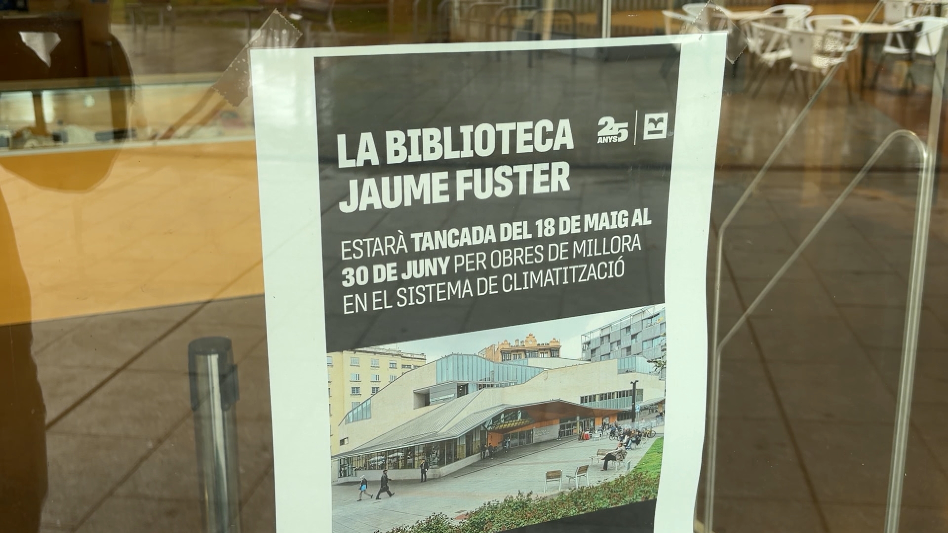 180526 tanca biblioteca jaume fuster