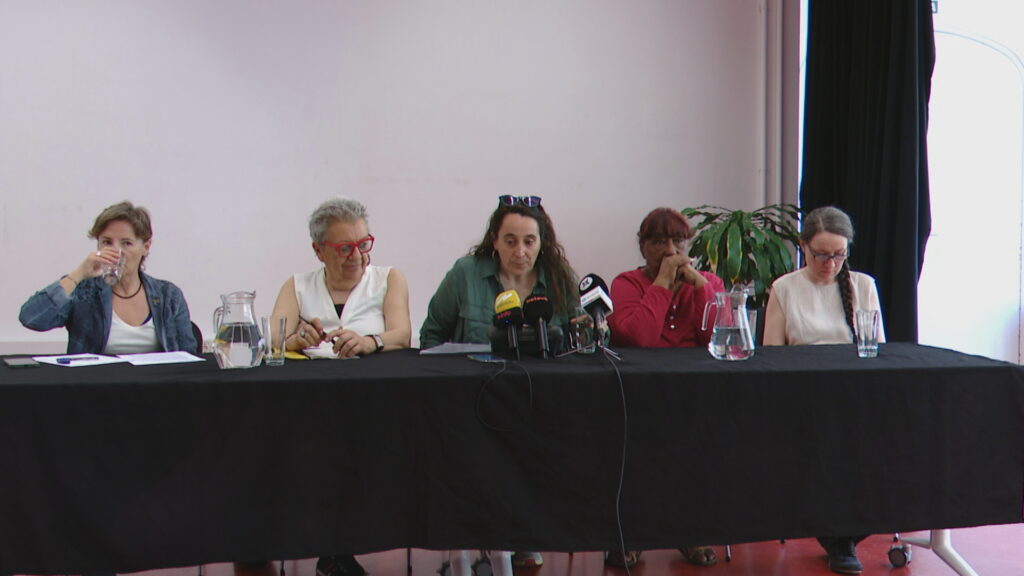Membres de l'Associació Promotora del Centre de Cultura de les Dones Francesca Bonnemaison