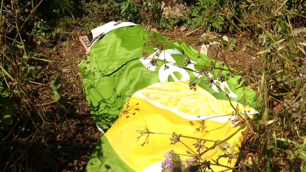 La recollida de residus ciutadana a Montjuïc topa amb la realitat del sensellarisme | Parc de Montjuïc, residus, sensellarisme