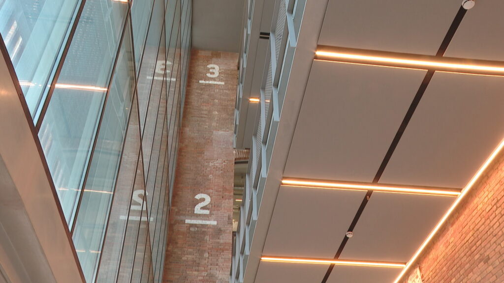 Interior de l'Escola Municipal de M&uacute;sica Sant Andreu