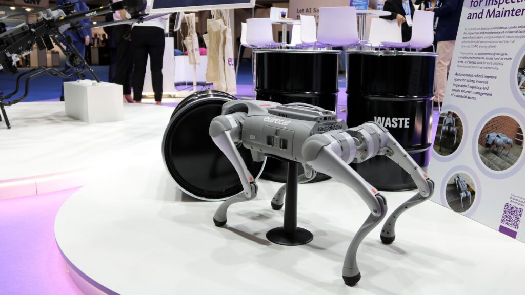 Robots, pròtesis 3D i un braç per a ampolles de cava: propostes catalanes a l'Advanced Factories | Fira de Barcelona, Intel·ligència Artificial, robòtica