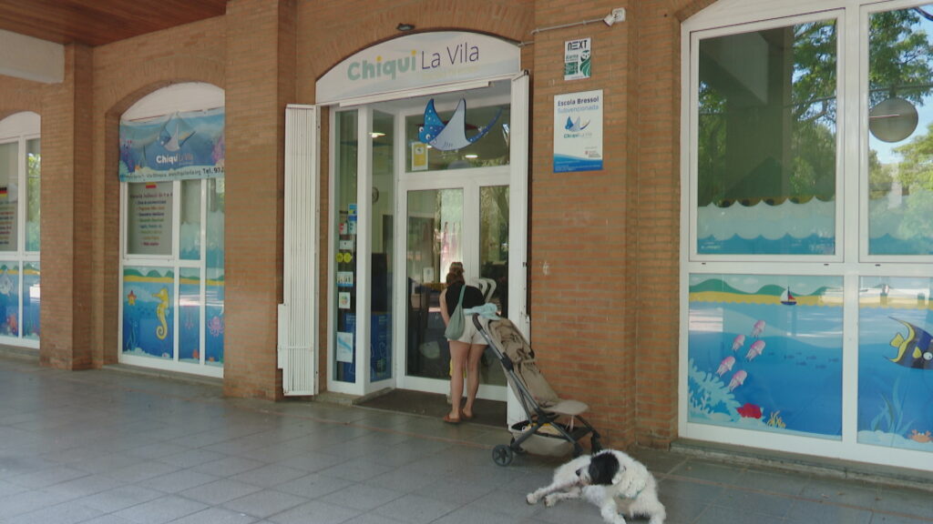 Reclamen que l'Ajuntament intervingui per aturar la subhasta d'El Centre de la Vila | Barris, Mercabarna