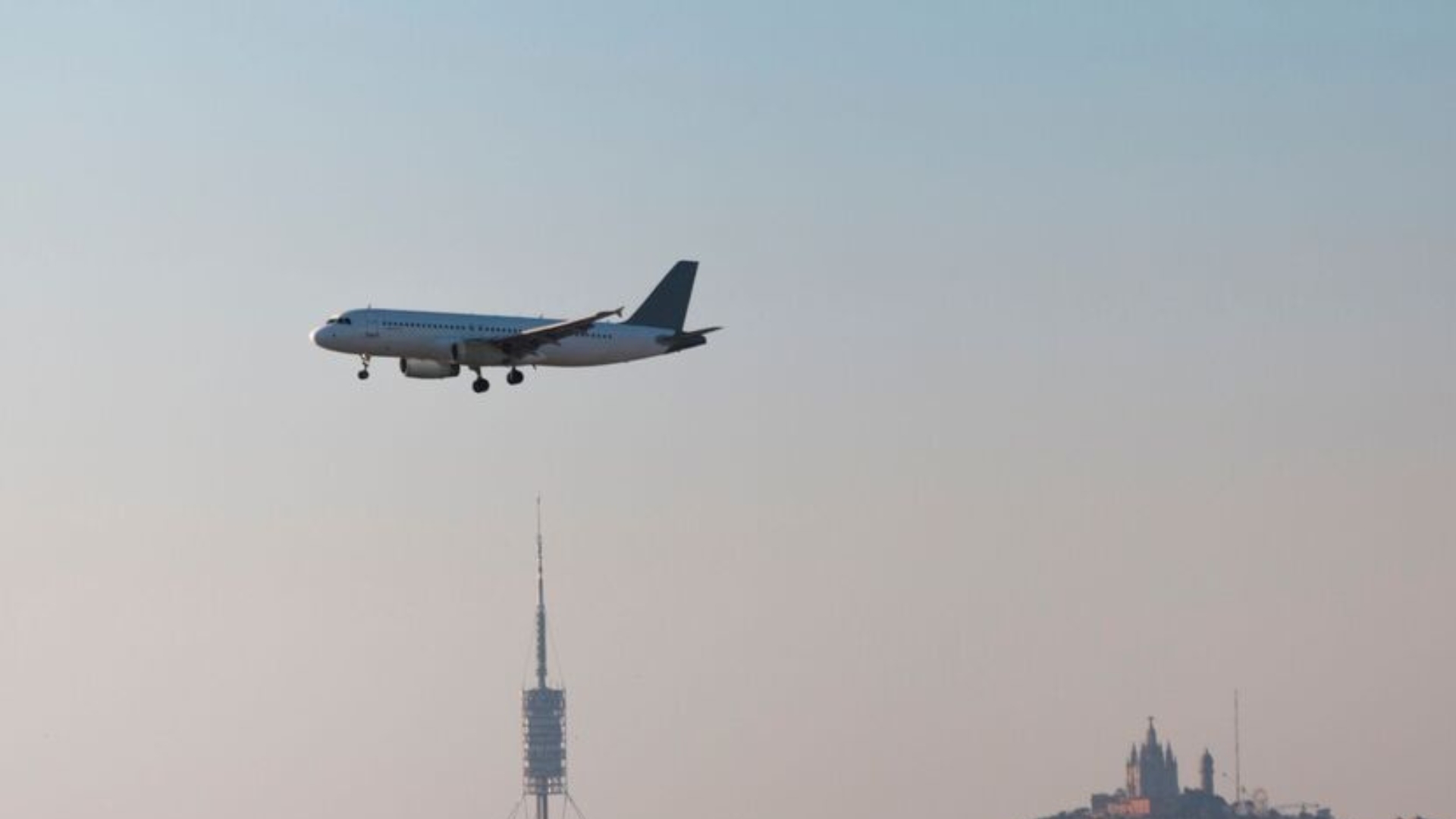 Avión del aeropuerto Barcelona-El Prat
