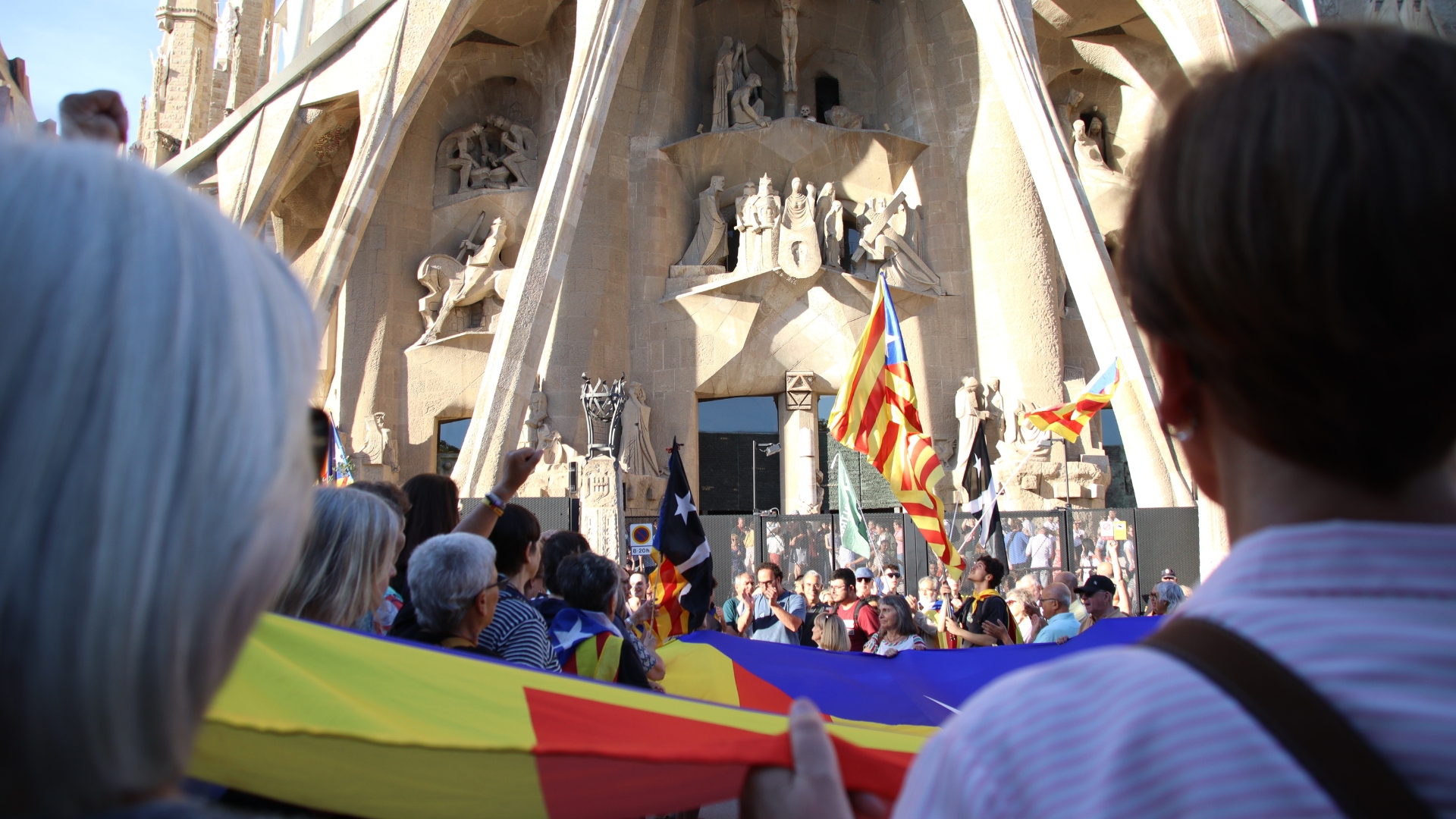 Els cantaires expulsats de la Sagrada Família demanen explicacions i exigeixen disculpes | Arquebisbat de Barcelona, Delegació del Govern a Catalunya, Generalitat de Catalunya, papa Lleó XIV, protestes, Sagrada Família