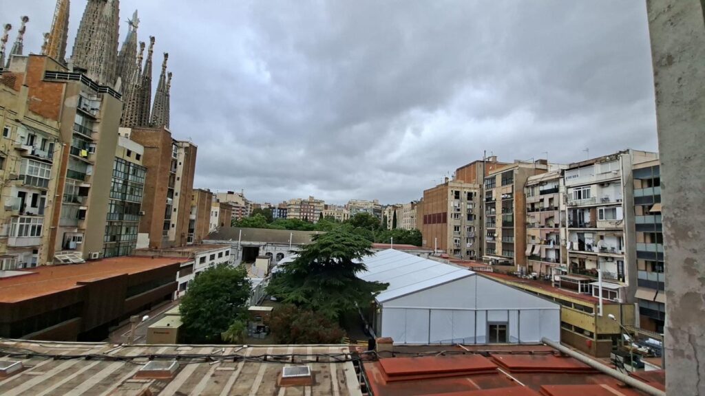 Barcelona es prepara perquè 1.600 periodistes expliquin la visita del papa Lleó XIV des de la ciutat | Barcelona, Fira de Barcelona, papa Lleó XIV, Sagrada Família