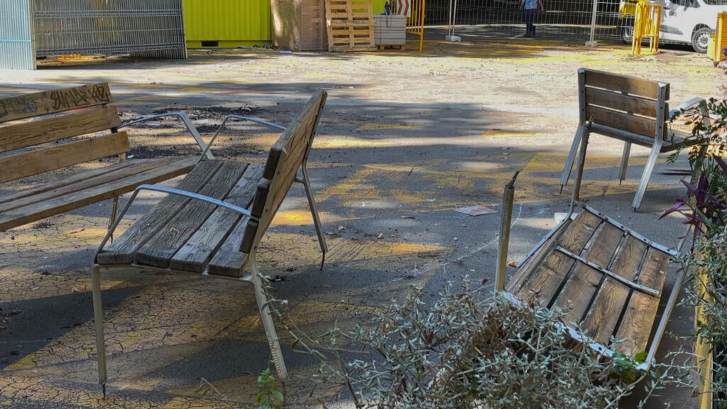 mobiliari urb&agrave; desmuntat