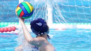 Indignació en els seguidors del waterpolo base: pagar per veure els fills jugar un campionat benjamí