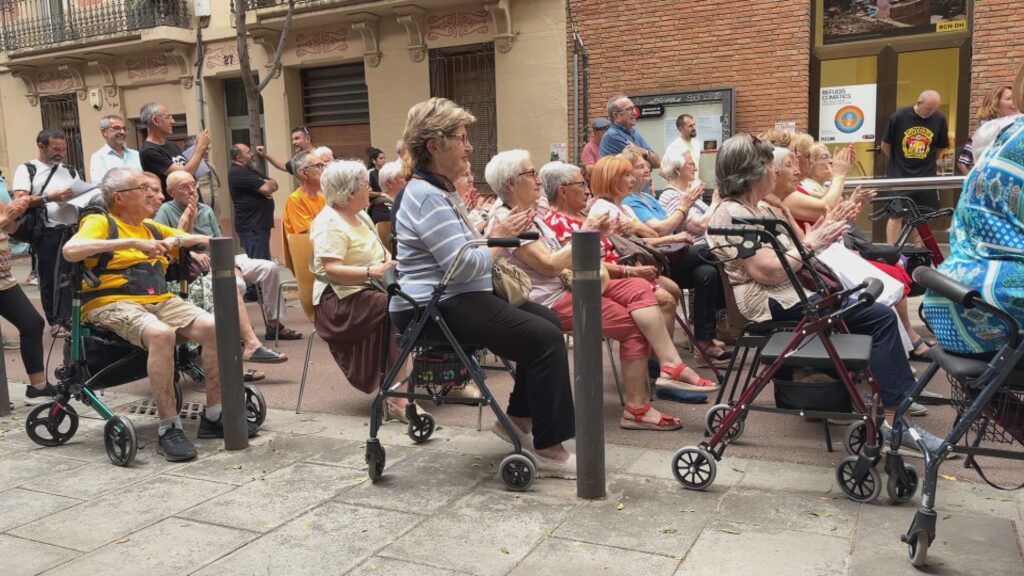 protesta-usuaris-la-barraca-centre-civic-sagrera-150626